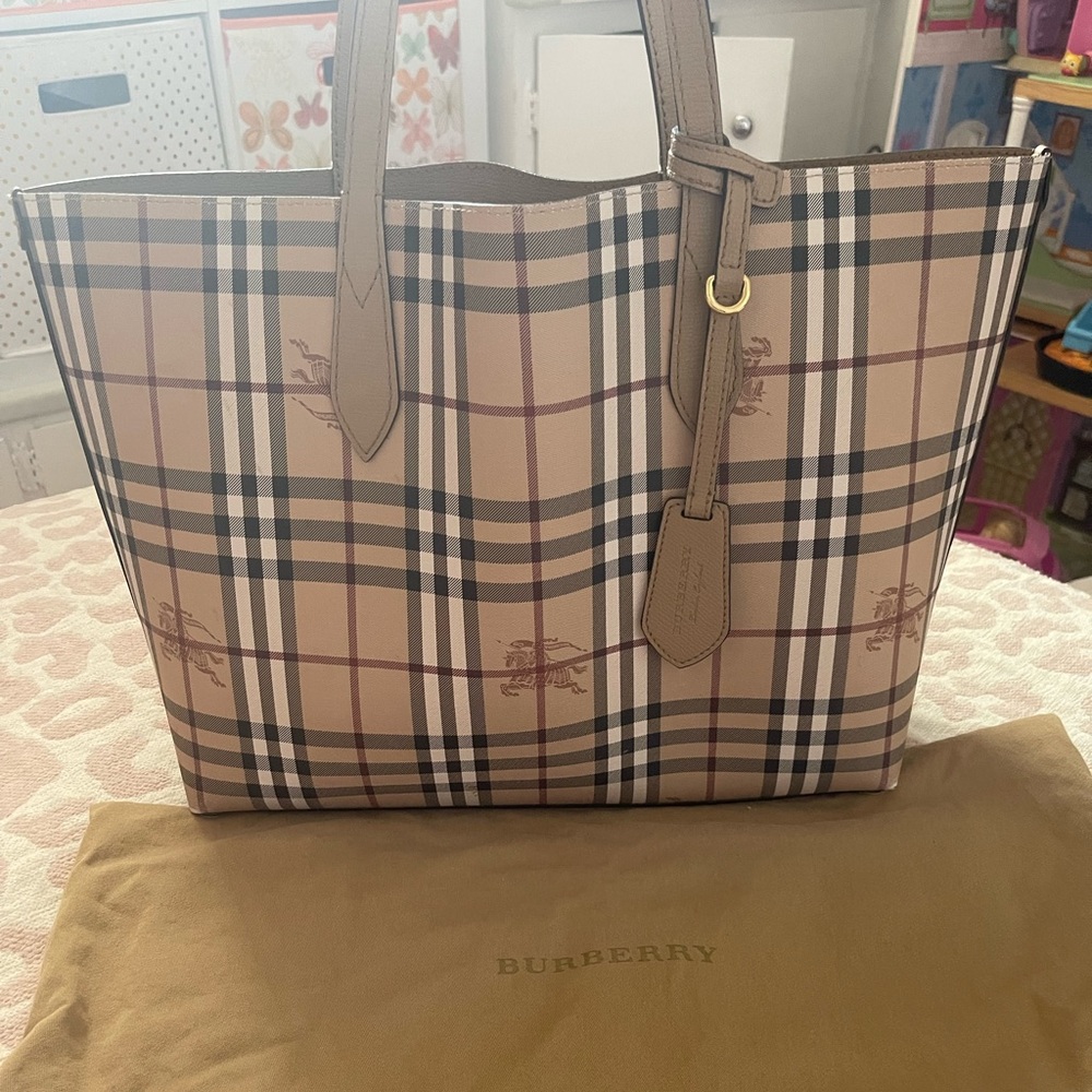 Burberry Haymarket reversible tote bag